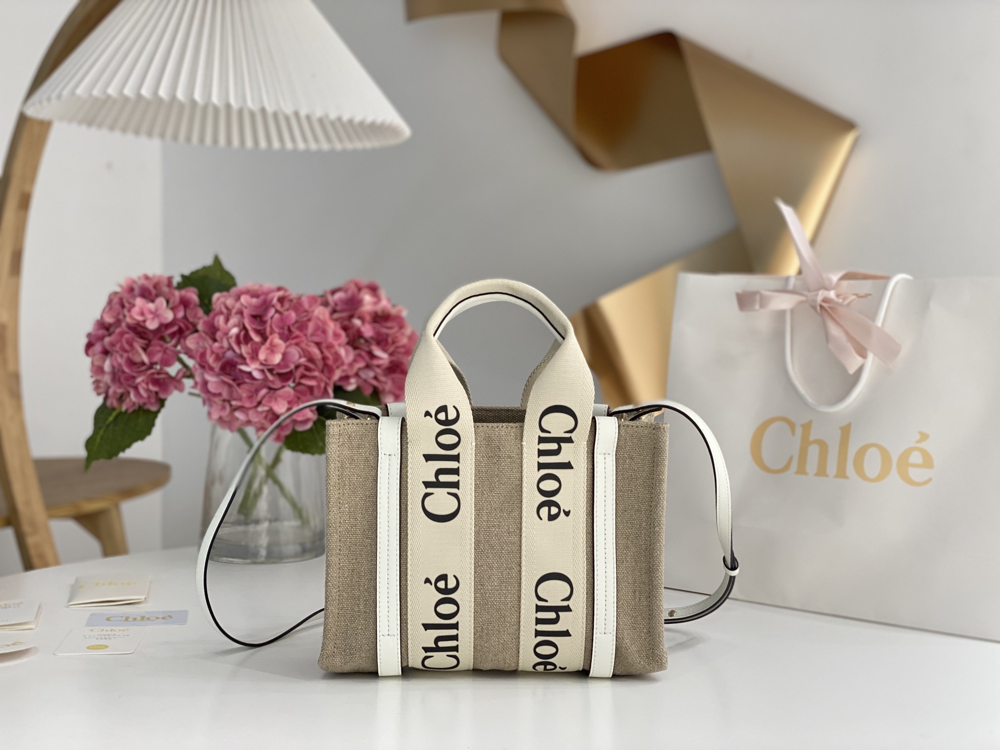 Chloe Small Woody Tote Bag In Linen